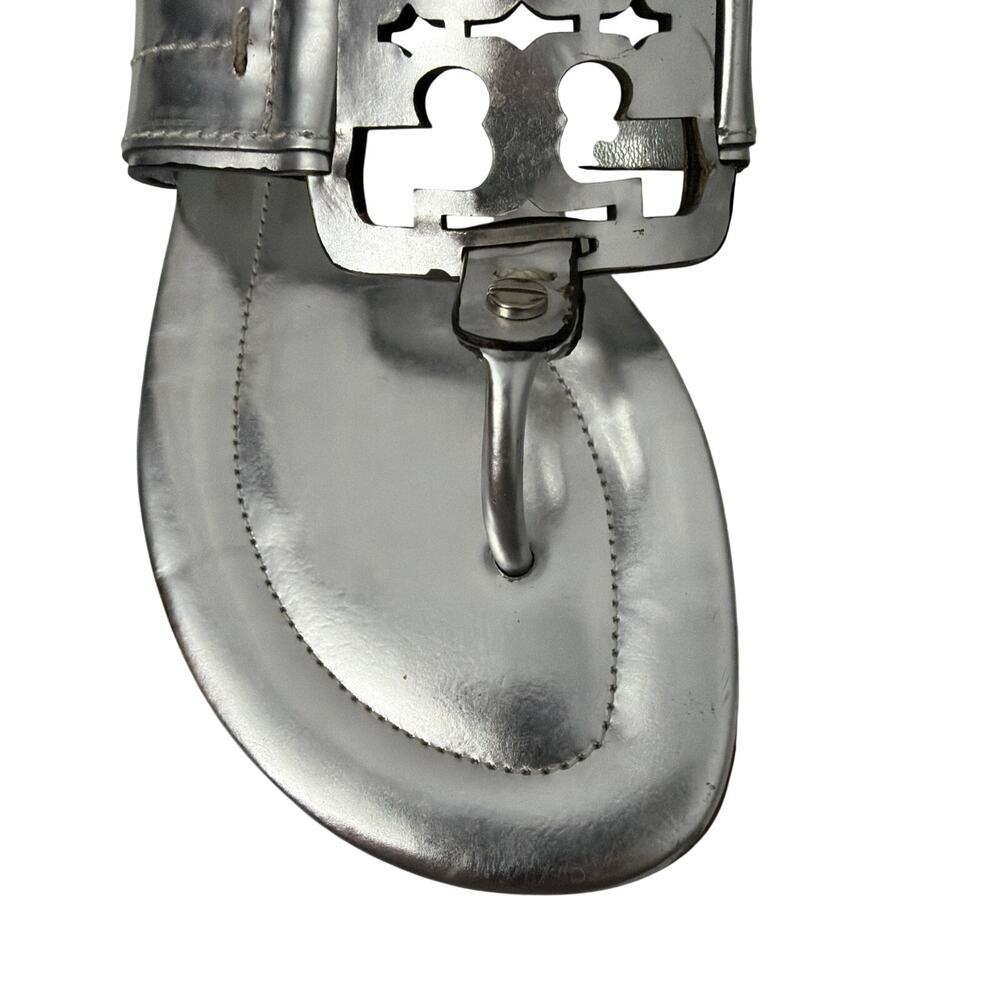 Tory Burch Miller Sandals Womens Size 6.5 Silver Metallic Leather Flat - Picture 8 of 13